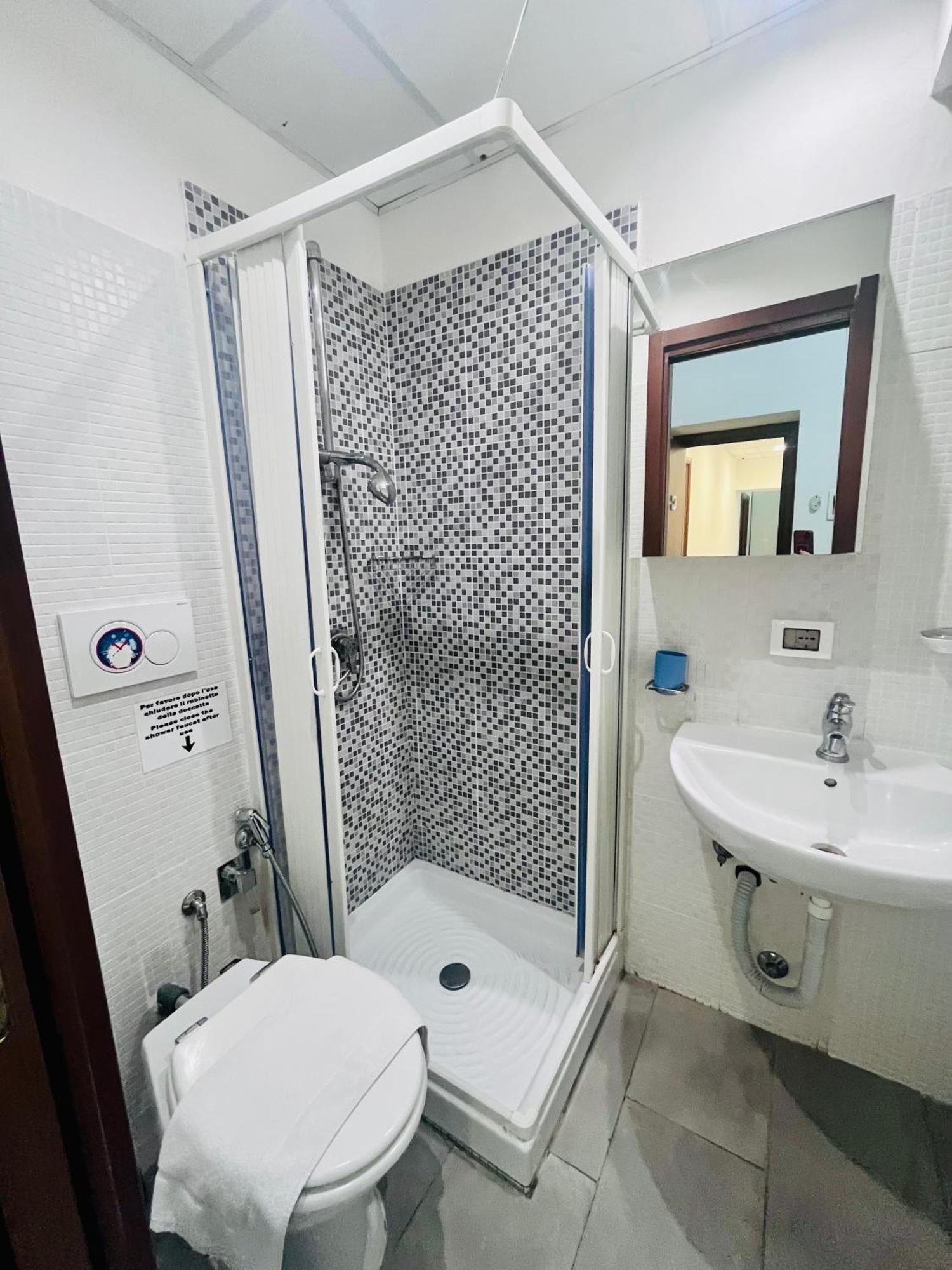 Grandis Rooms Rome Buitenkant foto